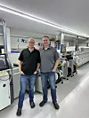 Dirk Jungmann (rechts im Bild) und Marc Jungmann, Bruns Elektronik