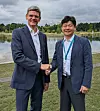 Dr. Peter Wawer, Division President Green Industrial Power bei Infineon (links), und Dr. Kazuhide Ino, Mitglied des Vorstands, Managing Executive Officer, verantwortlich für das Power Devices Geschäft bei Rohm