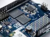 Bild 1: Das neue Arduino UNO Q Board bietet eine leistungsstarke, universell einsetzbare Computerplattform für Maker und professionelle Entwickler.