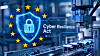 Blaues Sicherheits-Symbol mit Schloss und der Aufschrift „Cyber Resilience Act“ in einer Fabrikumgebung.