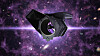 Das Nancy Grace Roman Space Telescope vor einem violetten Sternennebel im All.