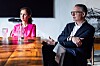 Mariella Minutolo, Vorsitzende der Geschäftsführung von ETAS, und Christoph Hartung, CTO Systems, Software and Services bei Bosch Mobility, im Interview über den Weg vom Software-defined zum AI-defined Vehicle. Im Mittelpunkt stehen die Serienreife von KI-Anwendungen, gemeinsame Softwareplattformen und neue Formen der Zusammenarbeit.