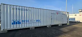 Der Umrichter- und Energiespeicherspezialist Freqcon wurde nach seiner Insolvenz von der spanischen Grupo Amper übernommen. Der Geschäftsbetrieb wird unter dem Namen Freqcon Amper Group fortgeführt.