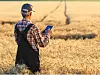 osram-dam-7175339_Farmer_with_tablet