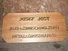1976 hieß das Unternehmen noch „Josef Jost Zinn- und Metallgroßhandel“. Der sperrige Firmenname wurde sieben Jahre später in die heutige Namensgebung umgewandelt: Balver Zinn.