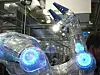 MRK Hannover Messe 2017: Es muss nicht immer mechanisch sein: Der pneumatische Bionic Cobot von Festo hilft bei der Montage von Kleinteilen.