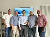 Nachfolge gesichert: Die bisherigen Eigentümer und das Management-Team der electronic concept GmbH übergeben an elbe-CEO André C. Haiber (Mitte) Personen.  v.l.: Bernd Muskatewitz, Betriebsleiter, electronic concept, Gisbert Sänger, bisheriger Inhaber, electronic concept, André C. Haiber, Geschäftsführer elbe-Gruppe inkl. electronic concept, Volker Klein, Leiter Verwaltung und Vertrieb, ppa., electronic concept