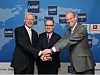 Auftakt-Pressekonferenz der Cemat 2016 am 17. Mai in Hannover: (v.l.n.r.) Dr. Andreas Gruchow, Mitglied des Vorstands der Deutschen Messe AG, Dr. Christoph Beumer, Geschäftsführender Gesellschafter und Vorsitzender der Beumer Group, und Sascha Schmel, Geschäftsführer des Fachverbands Fördertechnik und Intralogistik im VDMA.